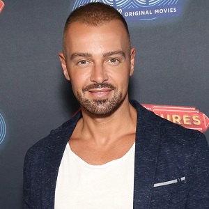 celebrity Joey Lawrence